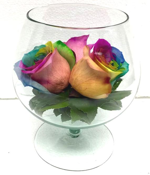 Copa con 3 Rosas Arcoiris